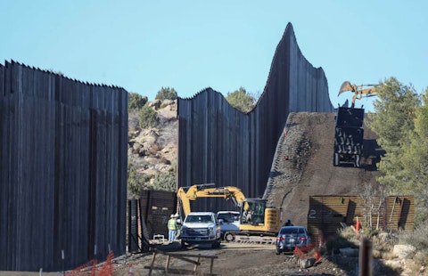 trump-unfinished-border-wall