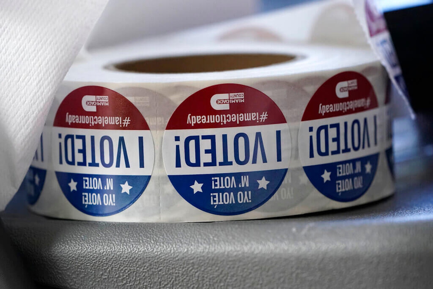 Florida Gov. Ron DeSantis extended the state's voter registration deadline after heavy traffic crashed the state's online system and potentially prevented thousands from registering to vote in next month's presidential election. Voting-issues-Florida
