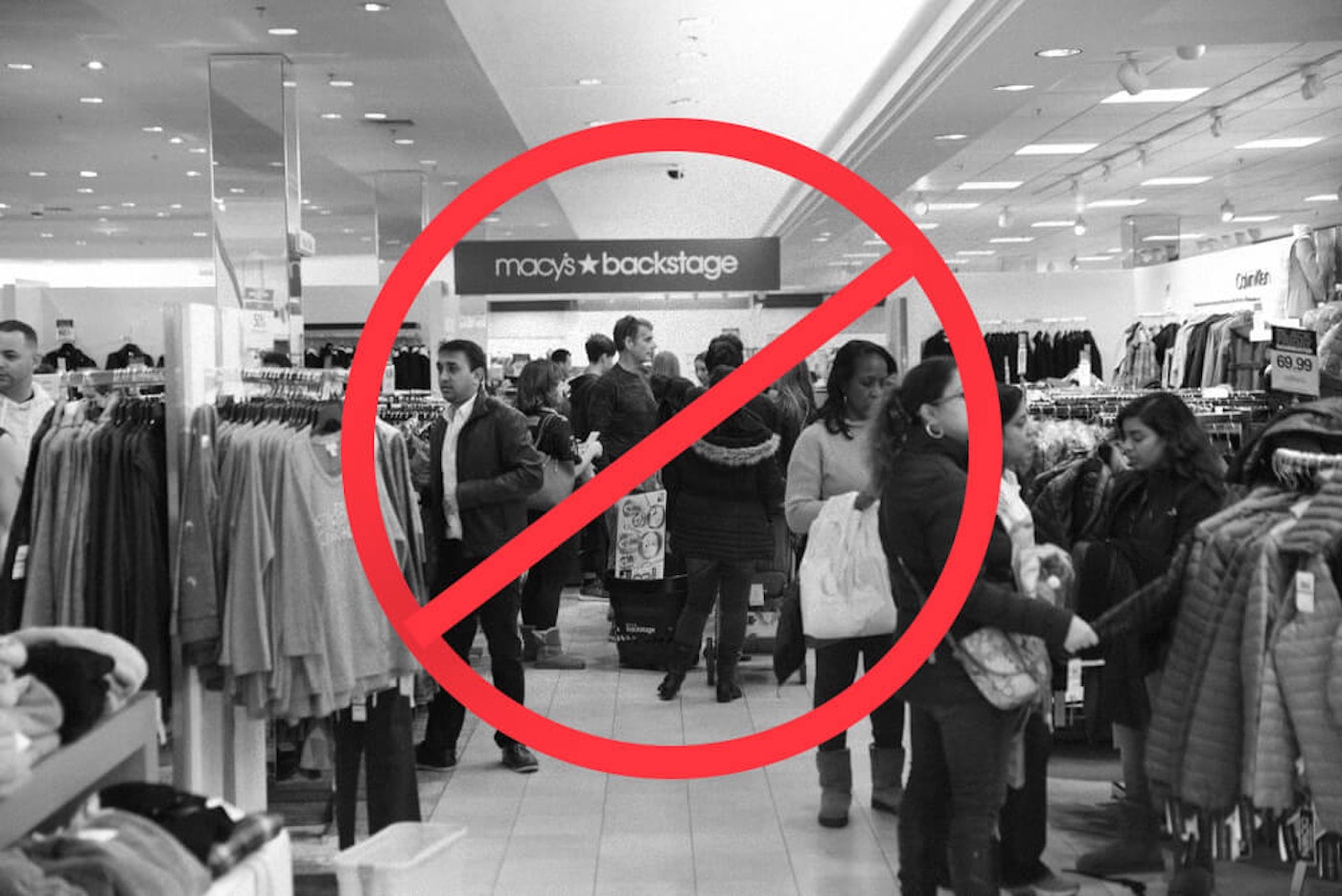 Dr. Yared Vázquez's main recommendation is to avoid going to stores as much as possible and shop online on Black Friday. Black-Friday- Avoid-COVID