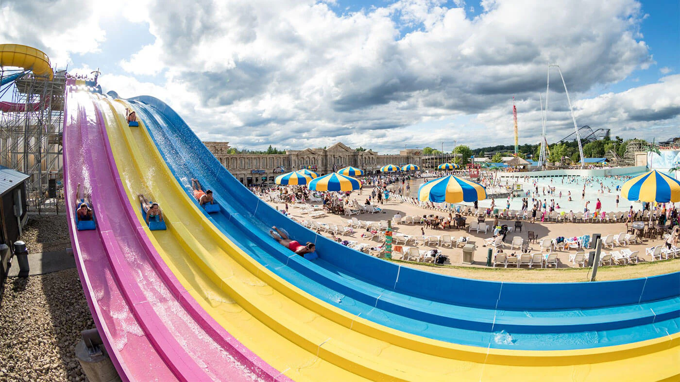 Which Wisconsin Dells waterpark is for you? (Photo via WTTW Chicago).